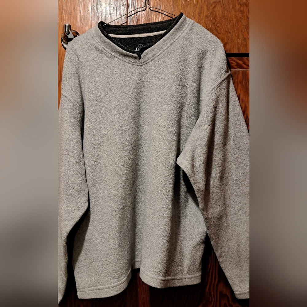 Basic Editions Charcoal and Light Gray Fleece Pullover